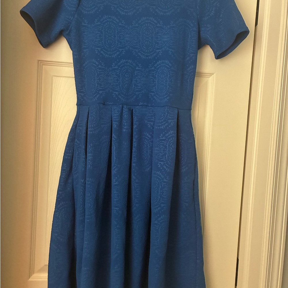 Lularoe Amelia size S with beautiful pattern Blue